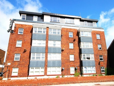 2 bedroom flat for rent in West Court, Highland Road, Southsea, PO4 9HA, PO4