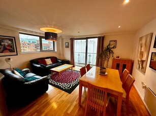 2 bedroom flat for rent in Whitehall Quay, Leeds, West Yorkshire, UK, LS1