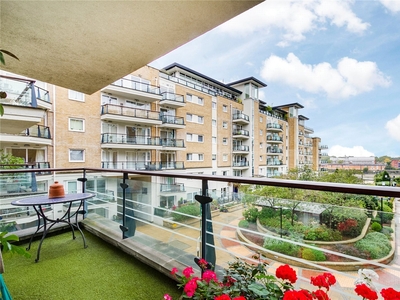 2 bedroom property for sale in Smugglers Way, London, SW18