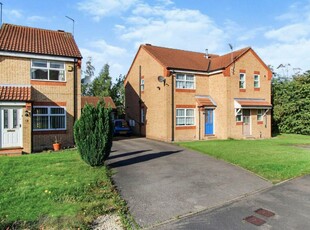 2 bedroom semi-detached house for rent in Owl Ridge, Morley, Leeds, West Yorkshire, LS27