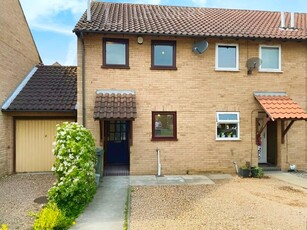 2 bedroom semi-detached house for rent in Wetherby Way, Eastfield PE1