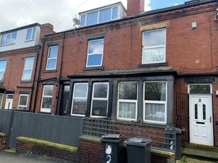 2 bedroom terraced house for rent in Henley Crescent, Bramley, Leeds, LS13