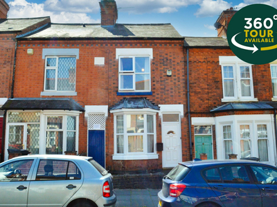 2 bedroom terraced house for sale in Clarendon Park Road, Clarendon Park, Leicester, LE2