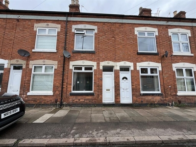 2 bedroom terraced house for sale in Grace Road, Leicester, LE2