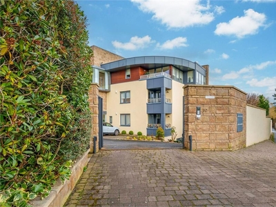 3 bed first floor flat for sale in Barnton