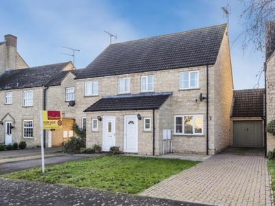 3 Bed House For Sale in Lechlade, Gloucestershire, GL7 - 4813095