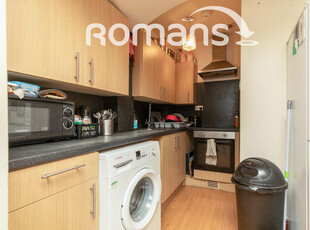 3 bedroom apartment for rent in Gloucester Road, Bristol, BS7