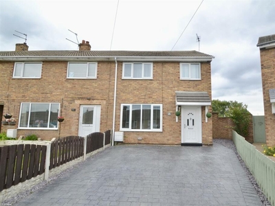 3 bedroom end of terrace house for rent in Grange Avenue, Hatfield, Doncaster, DN7