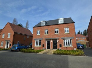 3 bedroom house for rent in Stafford Way, Rackheath, Norwich, NR13