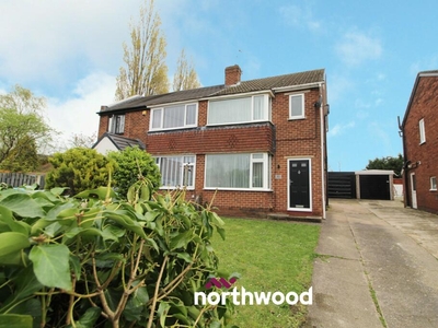 3 bedroom semi-detached house for rent in High Street, Barnby Dun, Doncaster, DN3