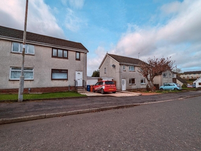 3 bedroom semi-detached house for rent in Newton Road, Lenzie, East Dunbartonshire, G66