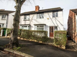 3 bedroom semi-detached house for rent in Warren Avenue, Sherwood, Nottingham, NG5 1DE, NG5