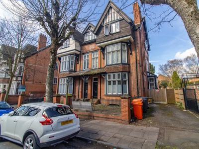 4 bedroom block of apartments for sale in St James Road, Leicester, LE2