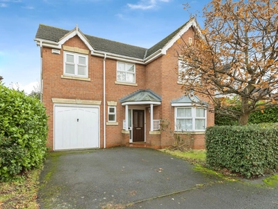 4 bedroom detached house for sale in Duncombe Road, Leicester, LE3