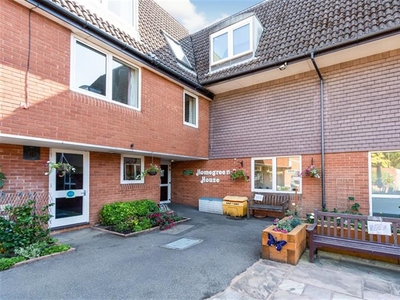 41 Homegreen House, Wey Hill, Haslemere, Surrey 1 bedroom to let