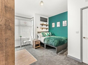 6 bedroom house share for rent in Milton Road, Peterborough, Cambridgeshire, PE2