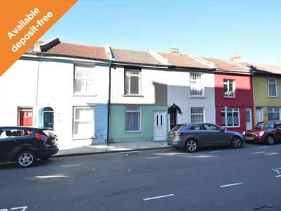 5 bedroom terraced house for rent in Exmouth Road, Southsea, PO5