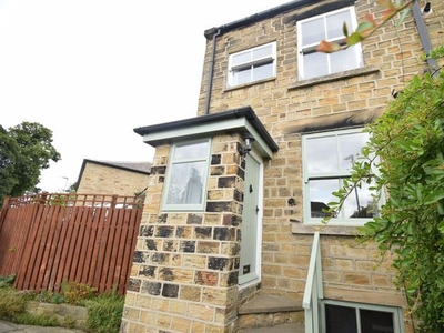 Cottage to rent in Northgate, Horbury WF4