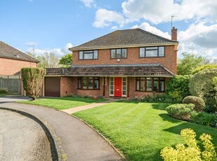 Detached house for sale in South Close, Wokingham, Berkshire RG40