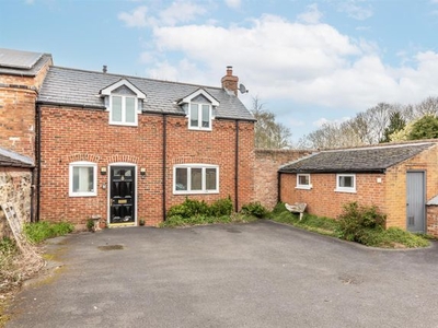 Detached house to rent in High Street, Kegworth, Derby DE74