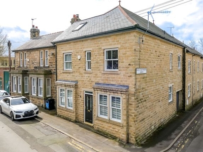 End terrace house for sale in West Grove Road, Harrogate HG1