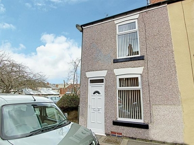 End terrace house to rent in Bank Street, Brampton, Chesterfield, Derbyshire S40