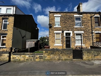 End terrace house to rent in Higher Grange Road, Pudsey LS28