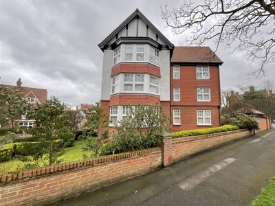 Flat for sale in Belvedere Road, Scarborough YO11