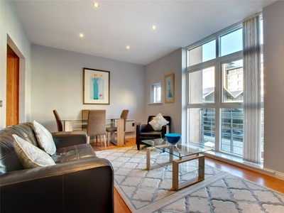 Flat for sale in Curzon Place, Gateshead Quays NE8