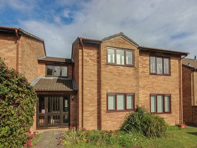 Flat to rent in Apseleys Mead, Bradley Stoke, Bristol, South Gloucestershire BS32