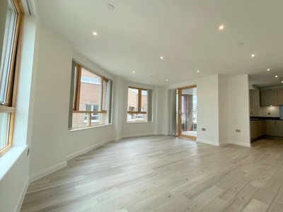 Flat to rent in Barking Riverside, Greystone Mansions IG11