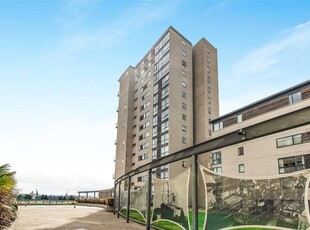 Flat to rent in Capella House, Celestia, Cardiff Bay CF10