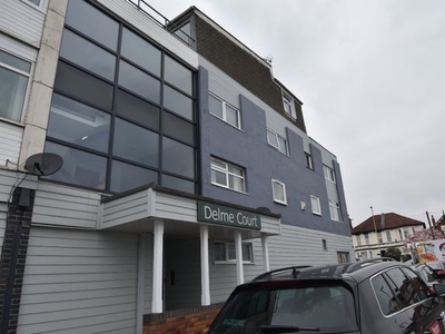 Flat to rent in Delme Court, Maytree Road, Fareham, Hampshire PO16