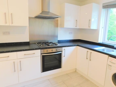 Flat to rent in Riverbank, Staines TW18