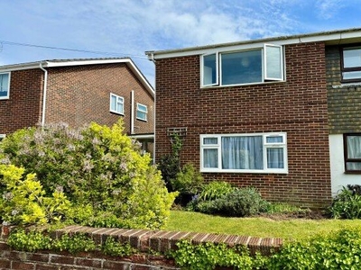 Flat to rent in Southview Gardens, Worthing BN11