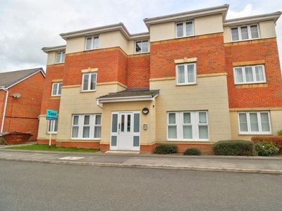 Flat to rent in St. Helens Avenue, Barnsley S71