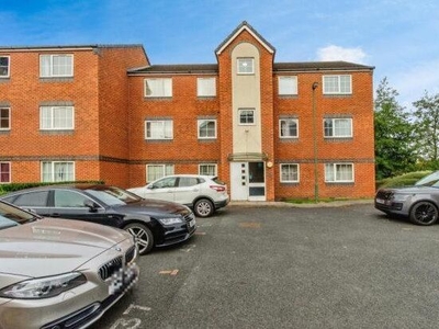 Flat to rent in Waterfront Way, Walsall WS2