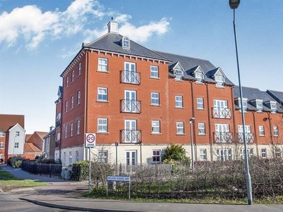 Flat to rent in William Harris Way, Colchester CO2