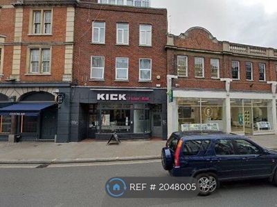 Flat to rent in York Street, Twickenham TW1