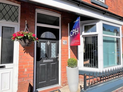 Property for sale in Moorland Road, Scarborough YO12