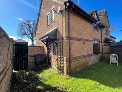 Property to rent in Hirondelle Close, Duston, Northampton NN5