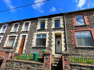 Property to rent in Oakland Terrace, Cilfynydd, Pontypridd CF37