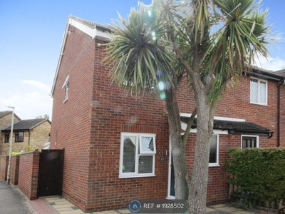 Semi-detached house to rent in Burgess Field, Chelmsford CM2