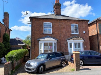 Semi-detached house to rent in Glade Road, Marlow SL7