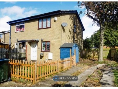 Semi-detached house to rent in Low Moor, Bradford BD12