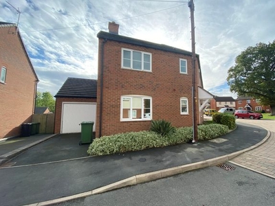 Semi-detached house to rent in Mabbs Close, Worcester WR4