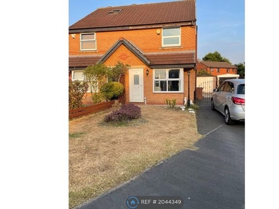 Semi-detached house to rent in Shiregreen, St. Helens WA9