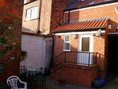 Semi-detached house to rent in St. Pauls Lane, Lincoln LN1