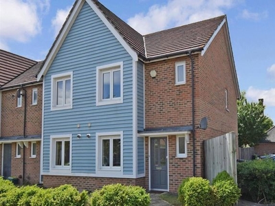 End terrace house to rent in The Rushes, Larkfield, Aylesford ME20