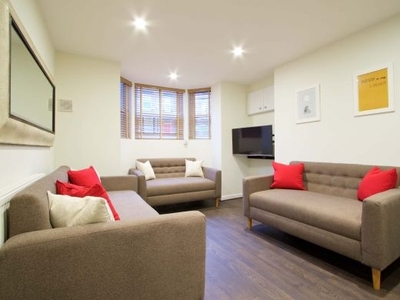 Shared accommodation to rent in Brudenell Mount, Leeds LS6